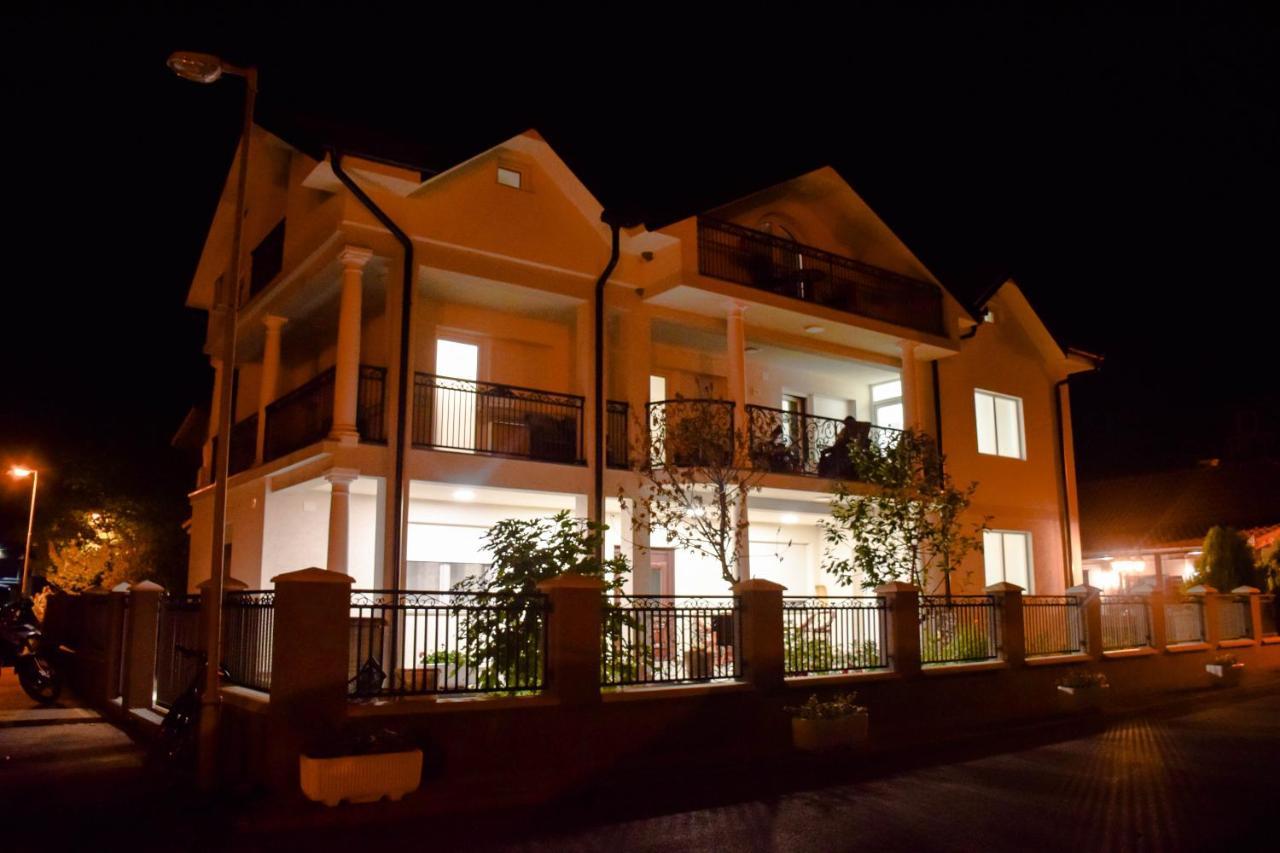 Villa Bella Golubac Exterior foto
